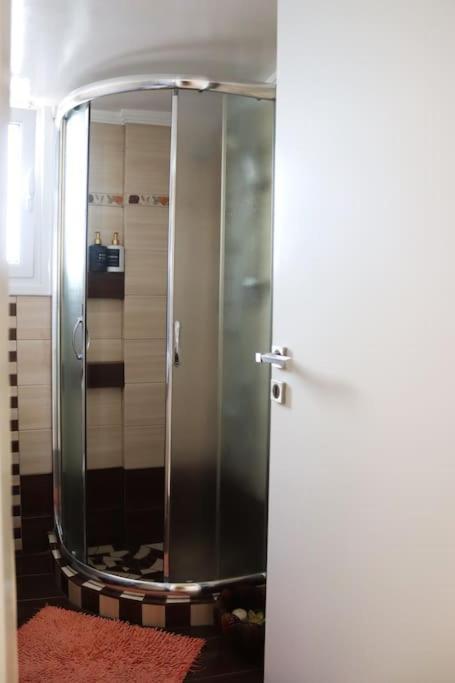Άνετο Και Βολικό Διαμέρισμα Αθήνα Εξωτερικό φωτογραφία